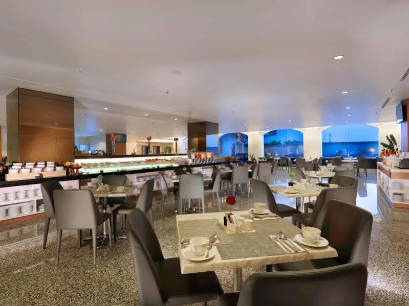Golden City Hotel And Convention Center - Chse Certified Σεμαράνγκ Εξωτερικό φωτογραφία
